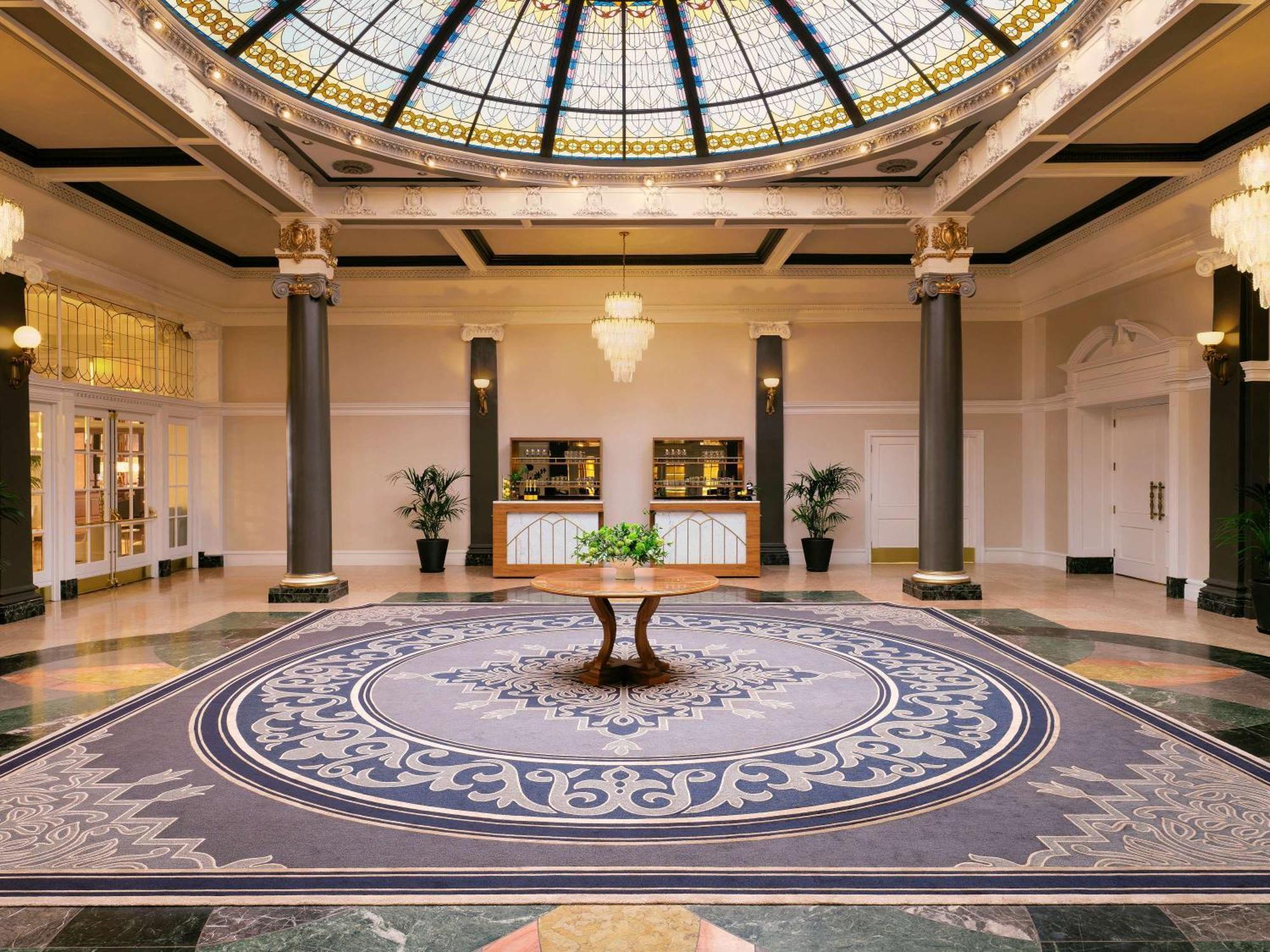 Fairmont Empress Hotel 5*